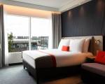Room image #22 at Holiday Inn Express Amsterdam - North Riverside